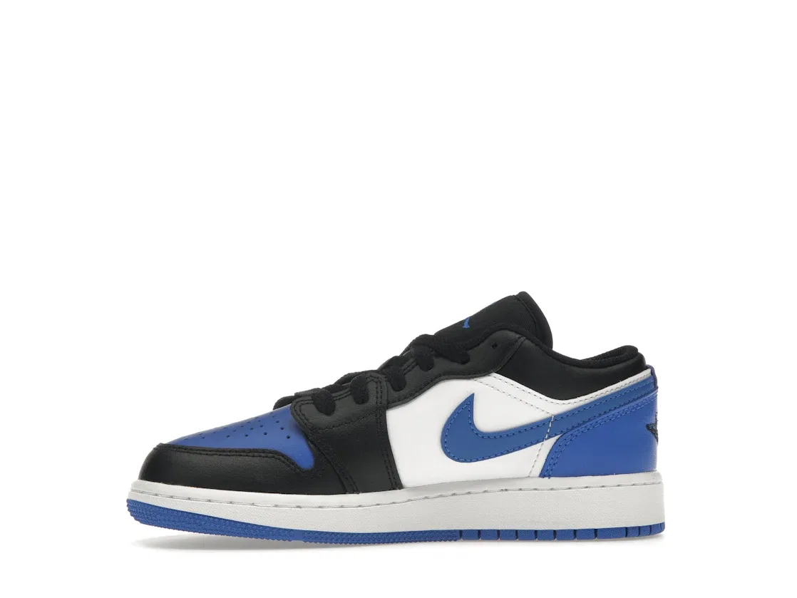 Детские кроссовки с перфорированным носком Jordan 1 Low SE Alternate Royal Toe Jordan, White/Black/White/Royal Blue — фото 3