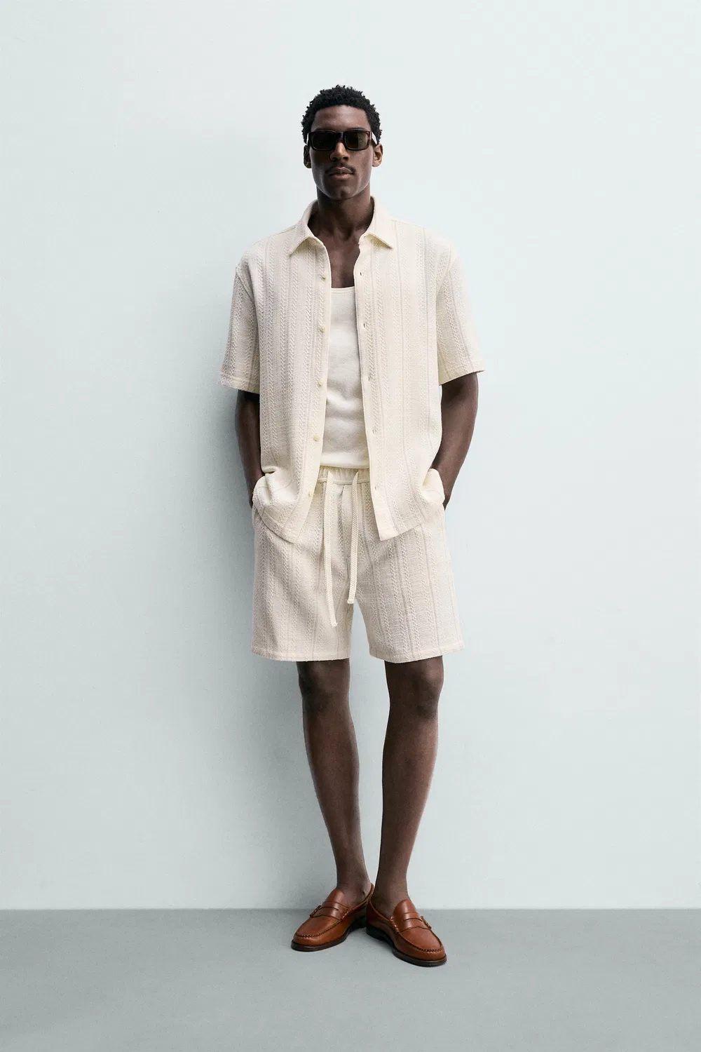 Текстурированные бермудские шорты стандартного кроя ZARA, Ecru