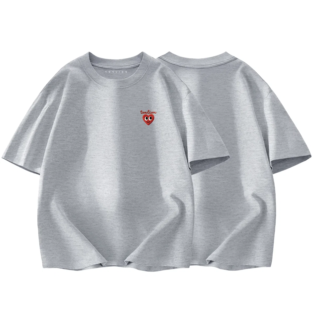 Детская футболка с принтом Tonlion, Цвет 100% Cotton Glacier Blue (Tn Playful Heart Badge) — фото 4