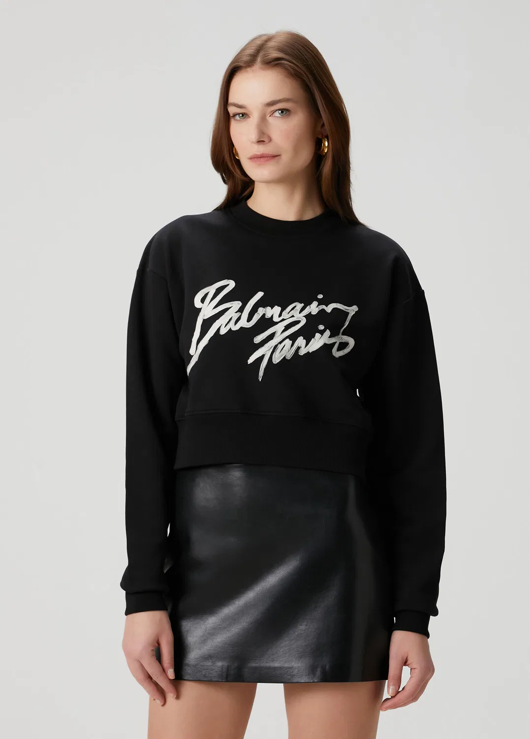 Свитшот женский Balmain Siyah Logolu Crop, черно-белый
