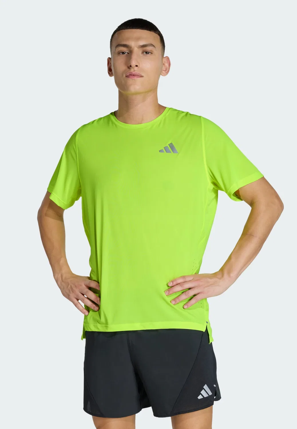 Спортивная футболка Adidas Performance Shirt Adi365 Breeze неоново-желтого цвета — фото 2