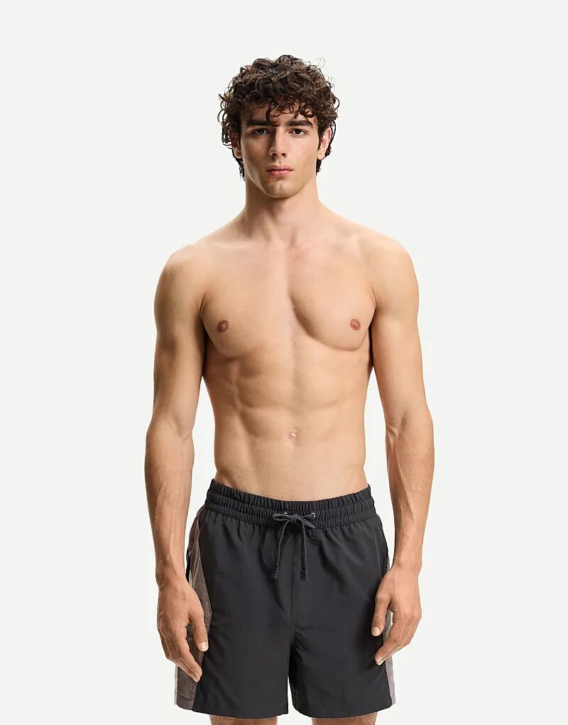 

Плавки Bershka свободного кроя серого цвета