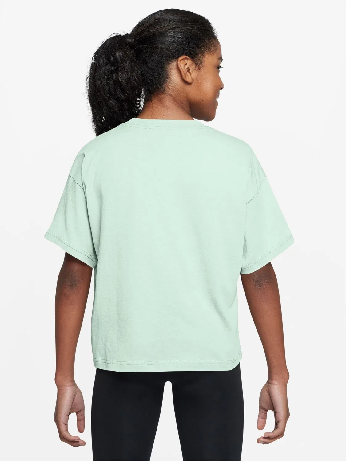 Футболка Nike Sportswear, модель Boxy, цвет Barely Green — фото 3