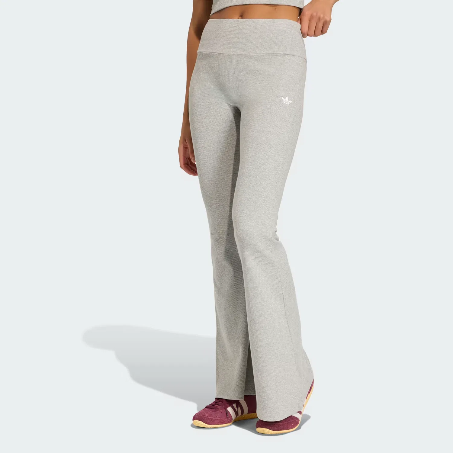Женские леггинсы-клеш из рубчатого трикотажа ESSENTIALS RIB FLARED LEGGINGS Adidas Originals, серый меланж