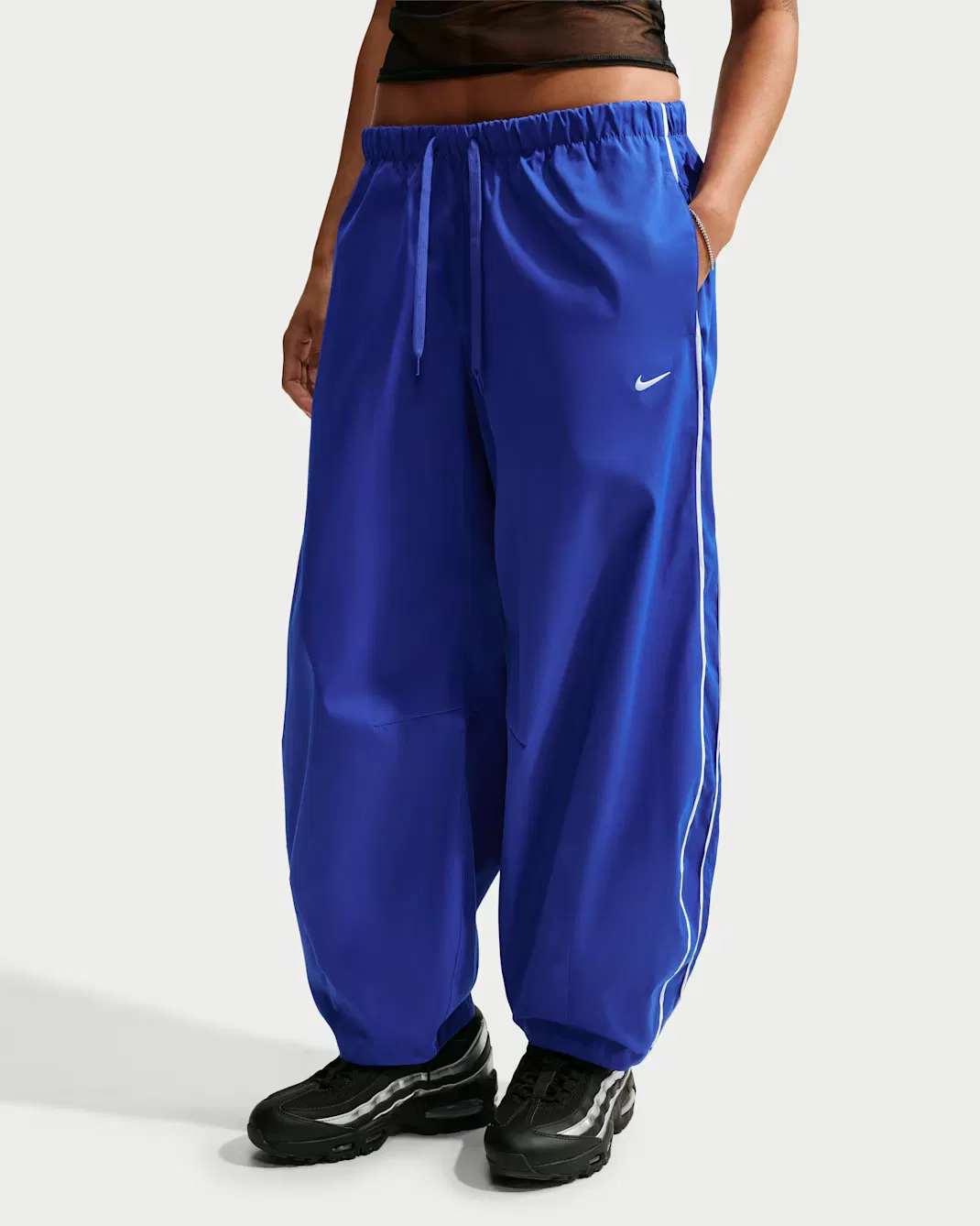 Женские свободные брюки средней посадки в форме бочки Nike Sportswear, Old Royal/White/White — фото 2