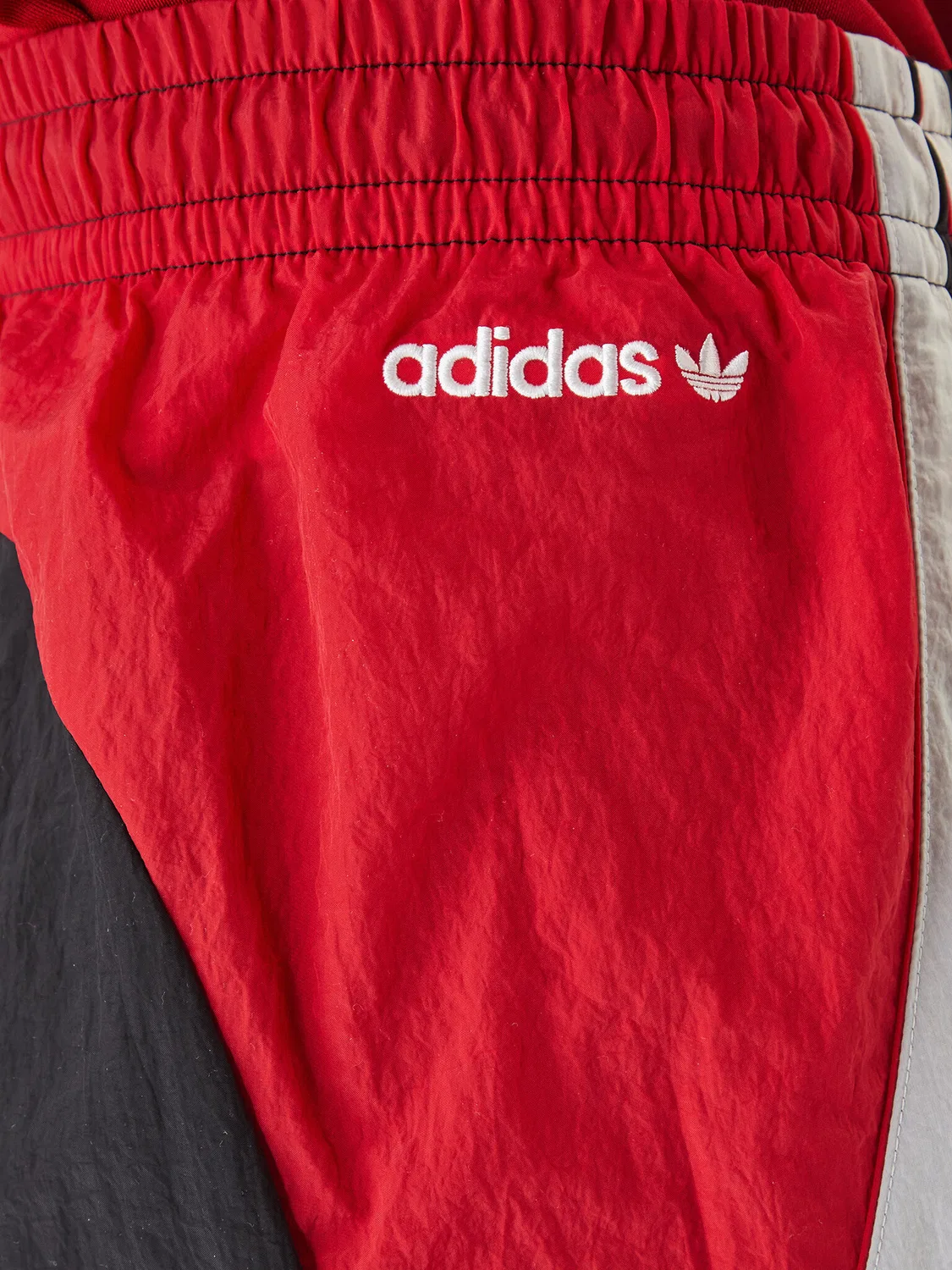Женские спортивные брюки свободного кроя Sport Santiago Adidas, черный — фото 4