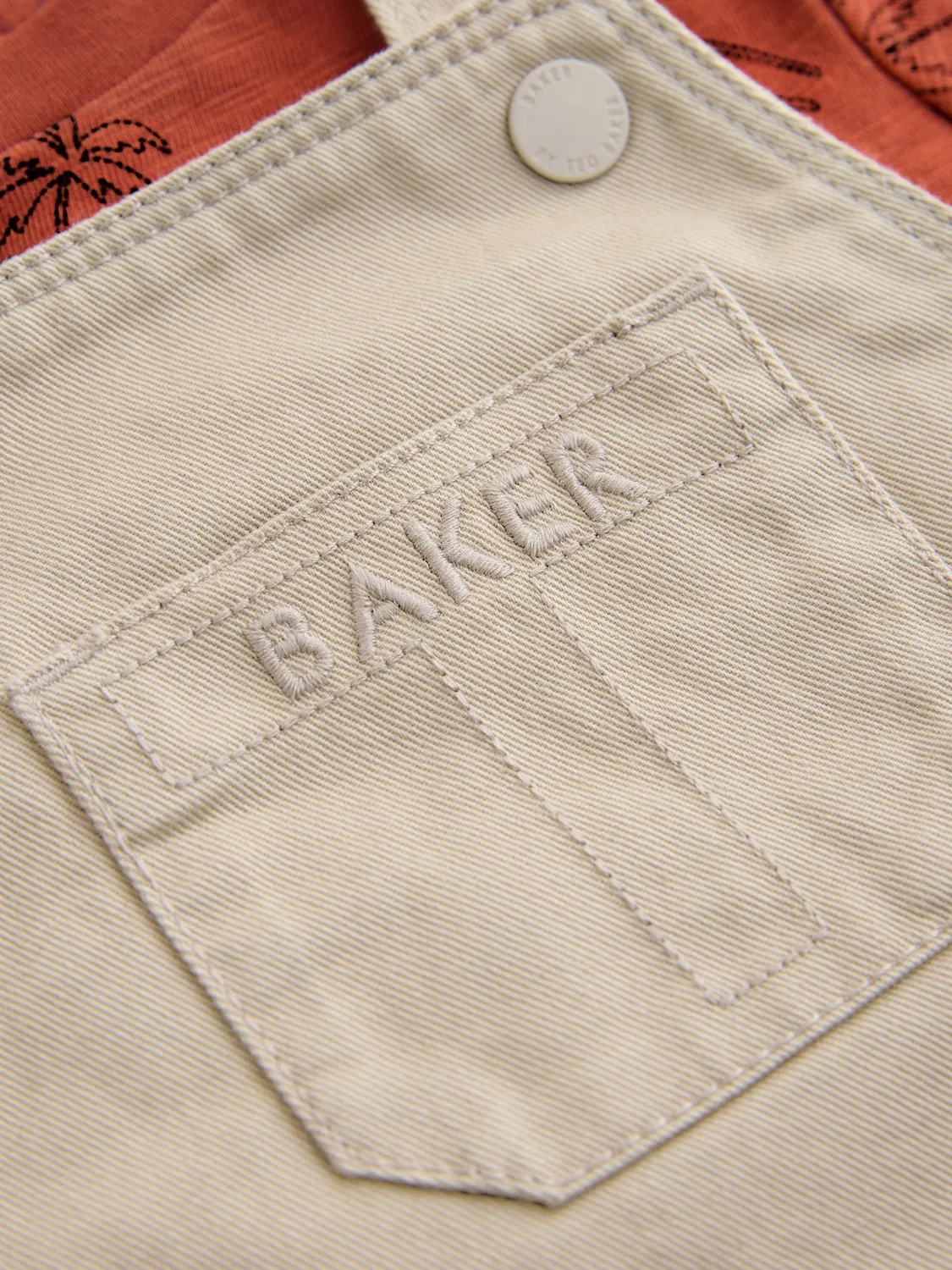 Комплект: футболка и полукомбинезон, с принтом Baker by Ted Baker, камень/ржавчина — фото 4