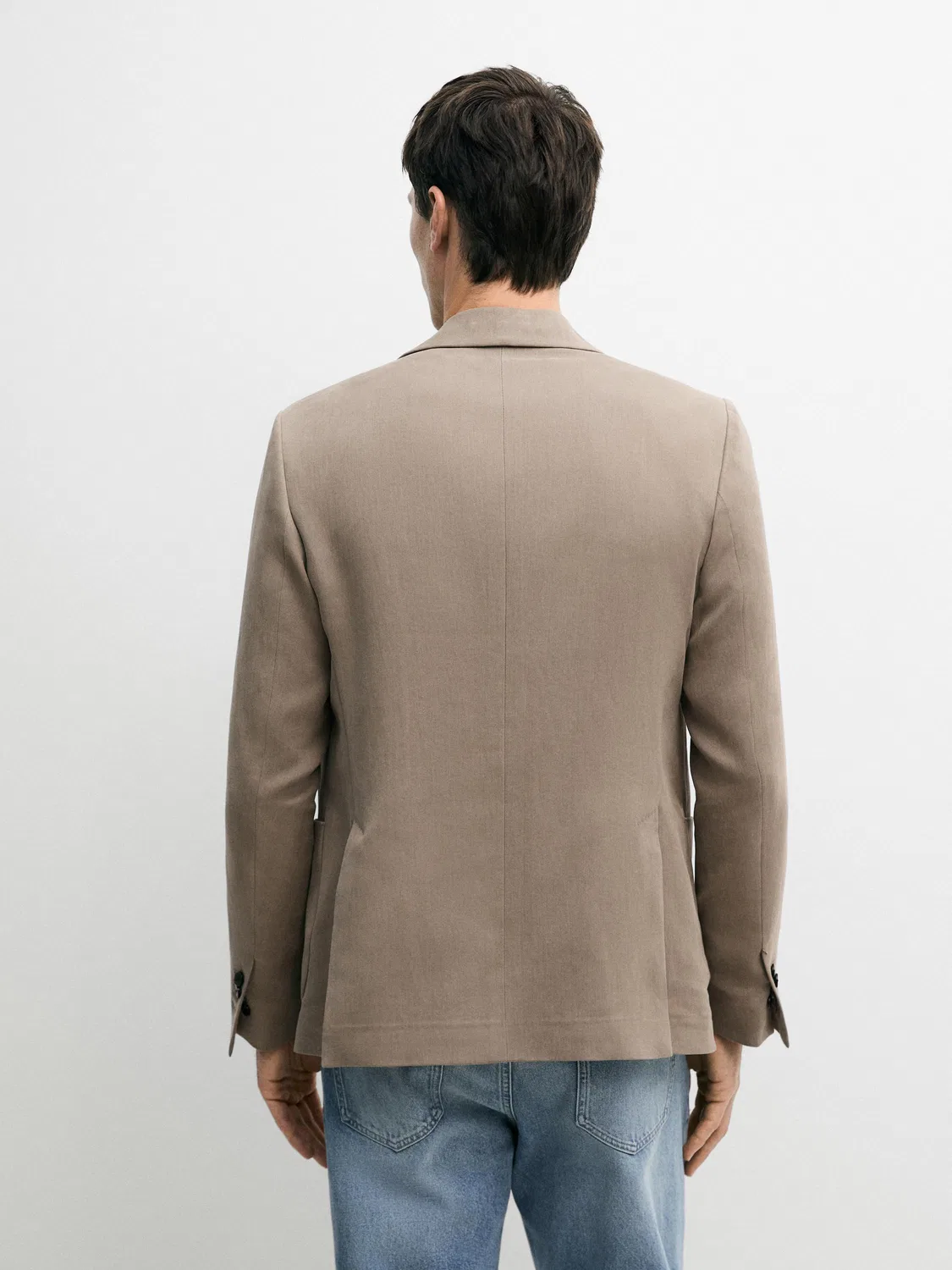 Приталенный блейзер из 100% льна с карманами Massimo Dutti, бежевый — фото 3