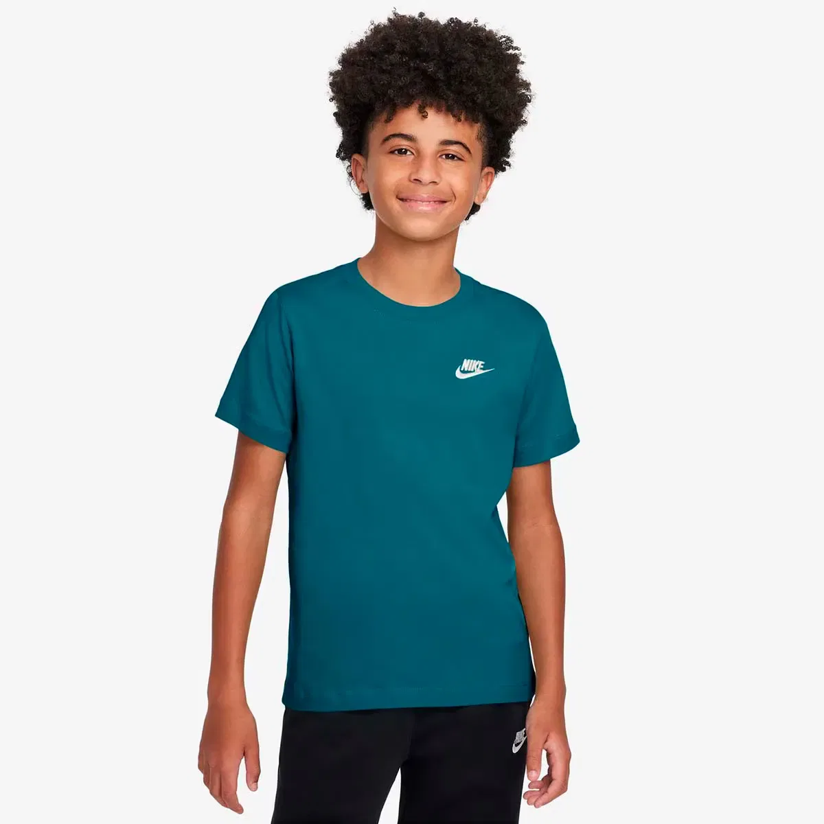 Детская футболка для мальчиков хлопковая K Nsw Tee Emb Futura Lbr Nike, Verde