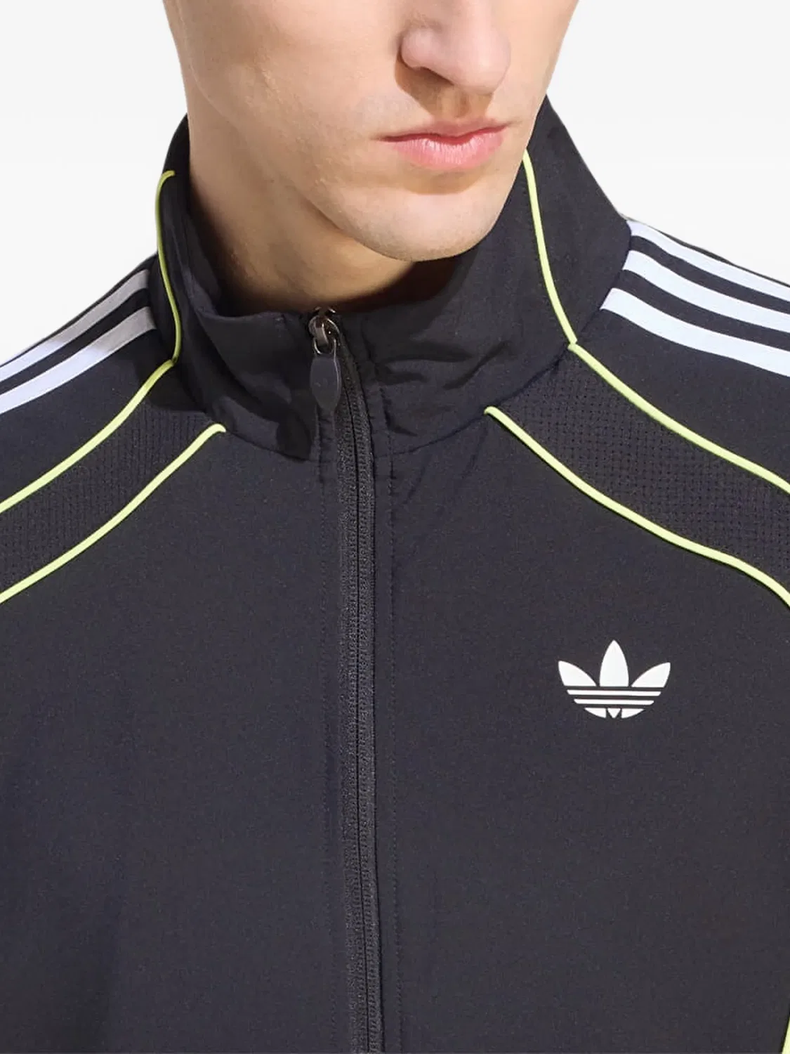 Спортивная куртка Teamgeist 26 черная Adidas, черный — фото 2