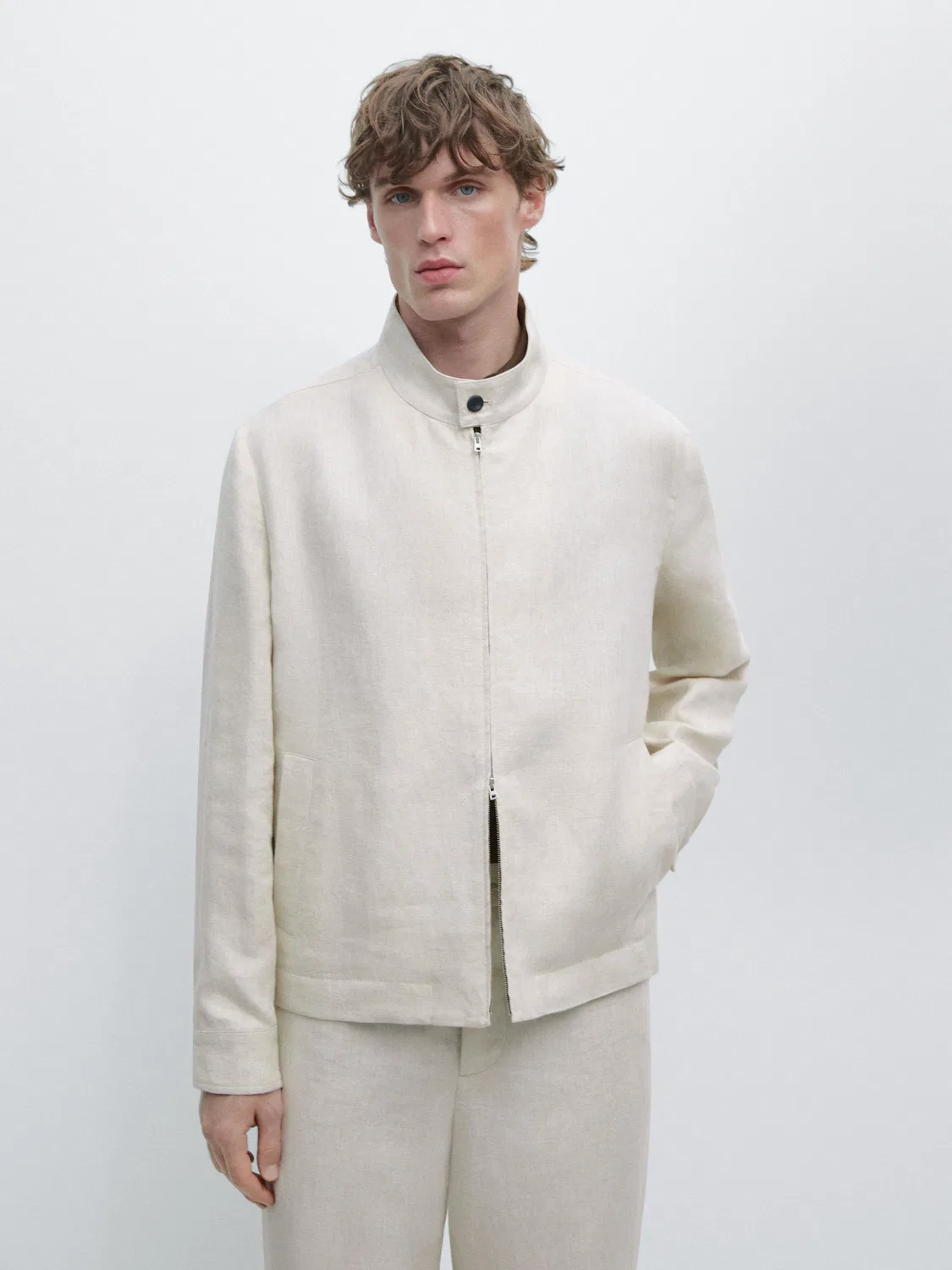 Короткий льняной жакет с узором «елочка» Massimo Dutti, бежевый — фото 3