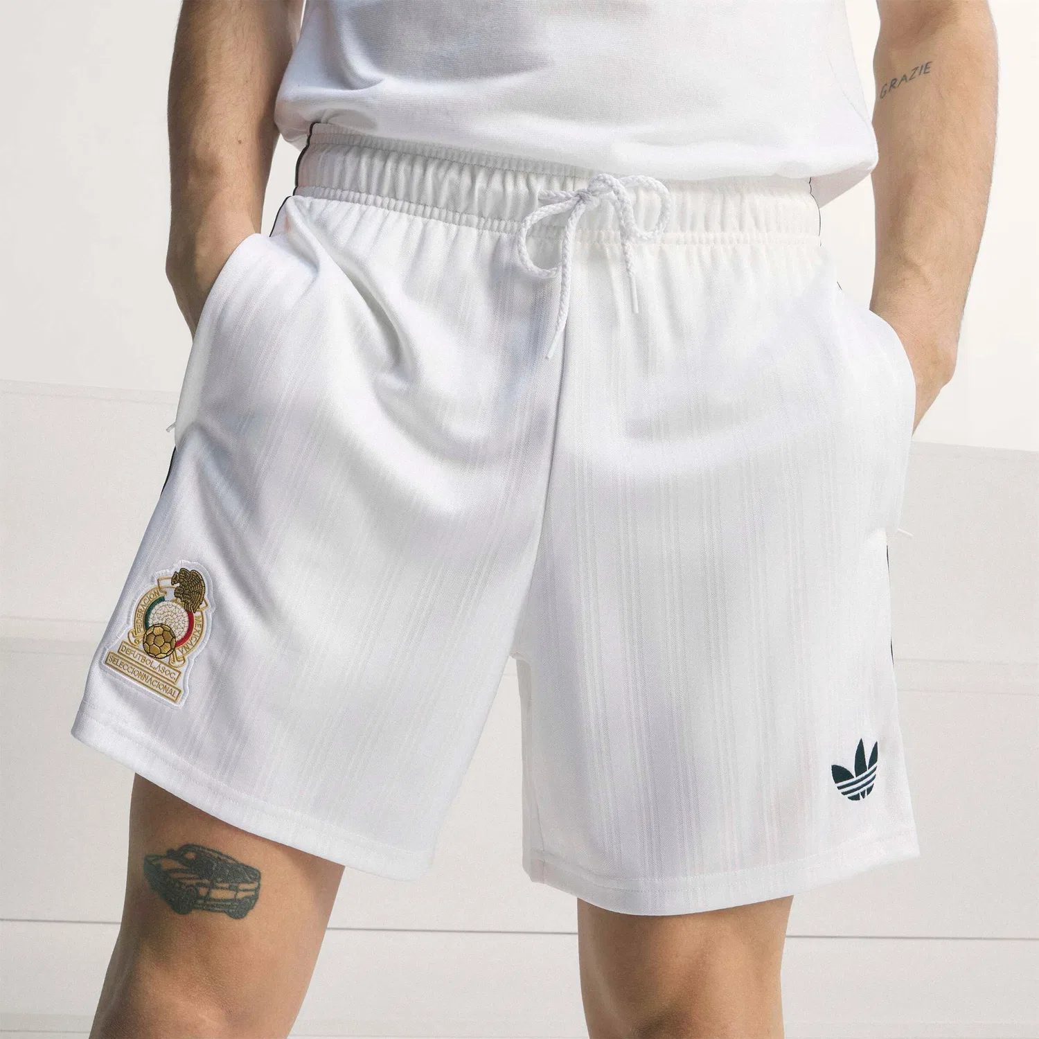Спортивные шорты Adidas Performance свободного кроя Mexiko Originals белого цвета — фото 4