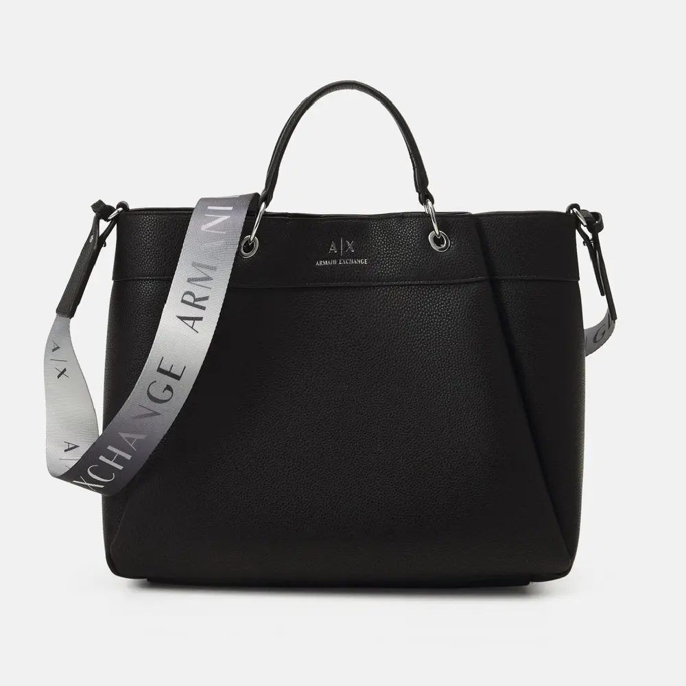 

Сумка Armani Exchange, черный