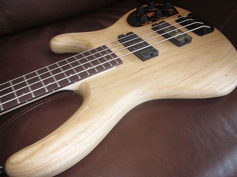 

Басс гитара Cort Action 4-String Electric Bass ACTION DLX AS OPN