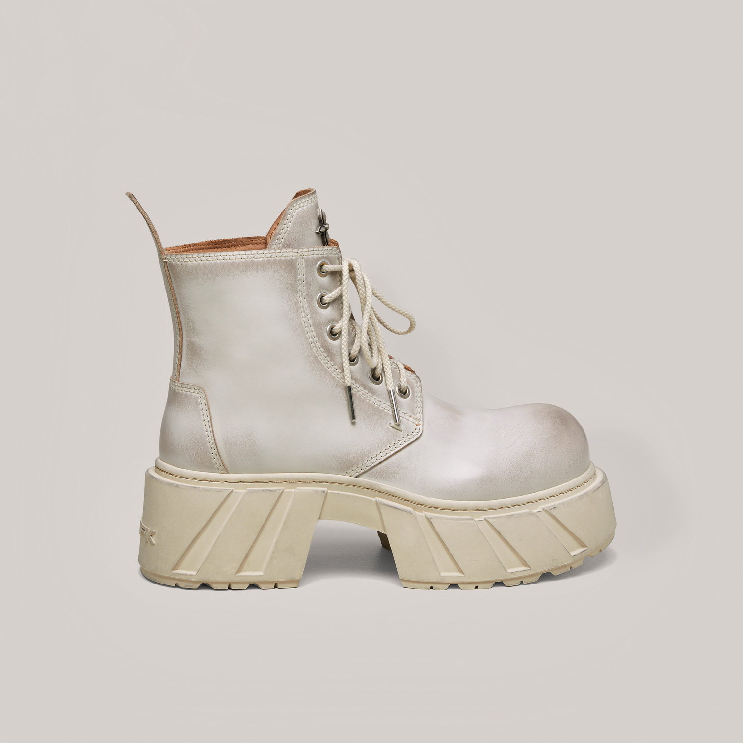 SMFK Женские ботинки Martin Boot в цвете Снежная гора белый с магнитной коробкой для хранения, цвет Snow Mountain White-Comes with Magnetic Storage Box — фото 4
