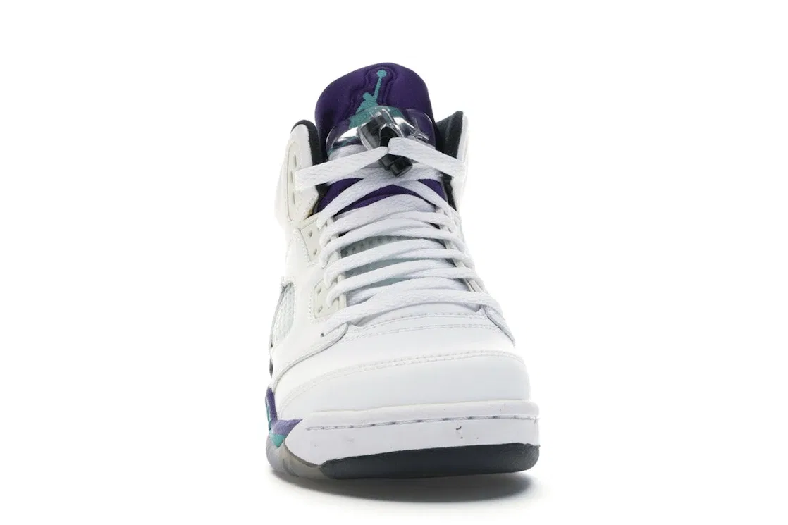 Детские кроссовки Lifestyle Jordan 5 Retro Jordan, White/Emerald-New-Grape-Ice-Blue — фото 2