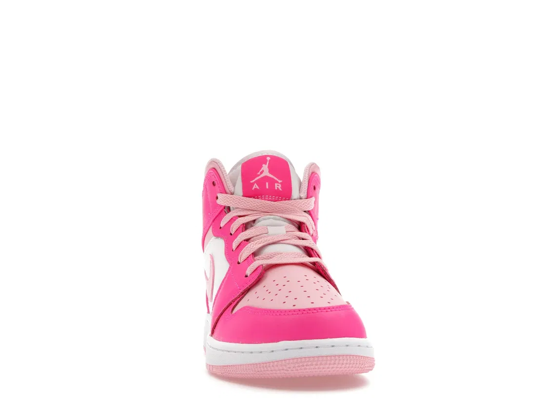 Детские кроссовки Lifestyle с цветным акцентом Jordan 1 Mid Fierce Pink Jordan, White/Medium Soft Pink/Fierce Pink — фото 2