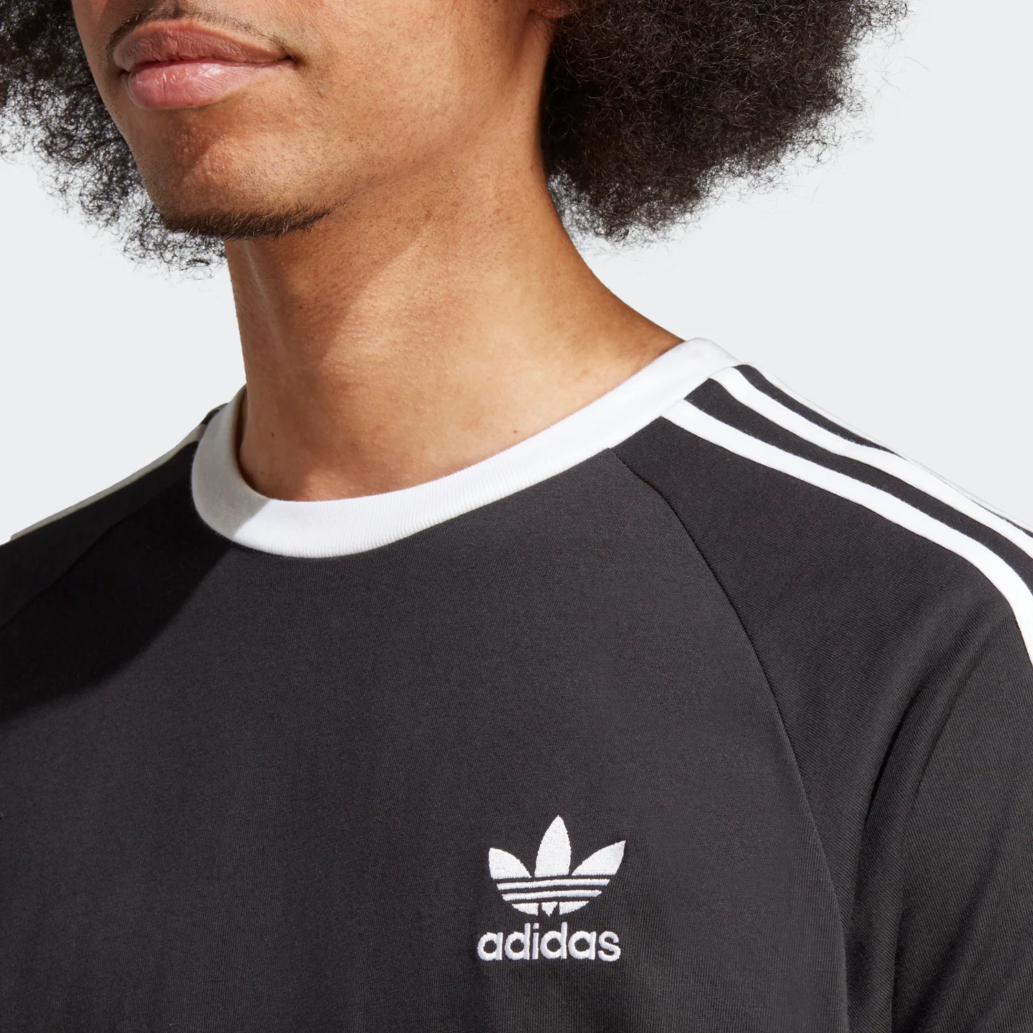 Мужская классическая футболка с тремя полосками Adidas Originals, Black — фото 3