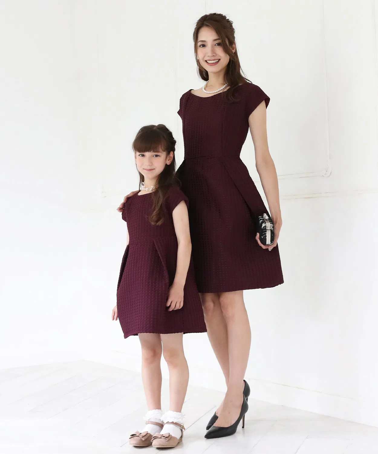 Детское платье-трапеция из вафли с коротким рукавом, модель A-line DRESS LAB, Ivory — фото 4