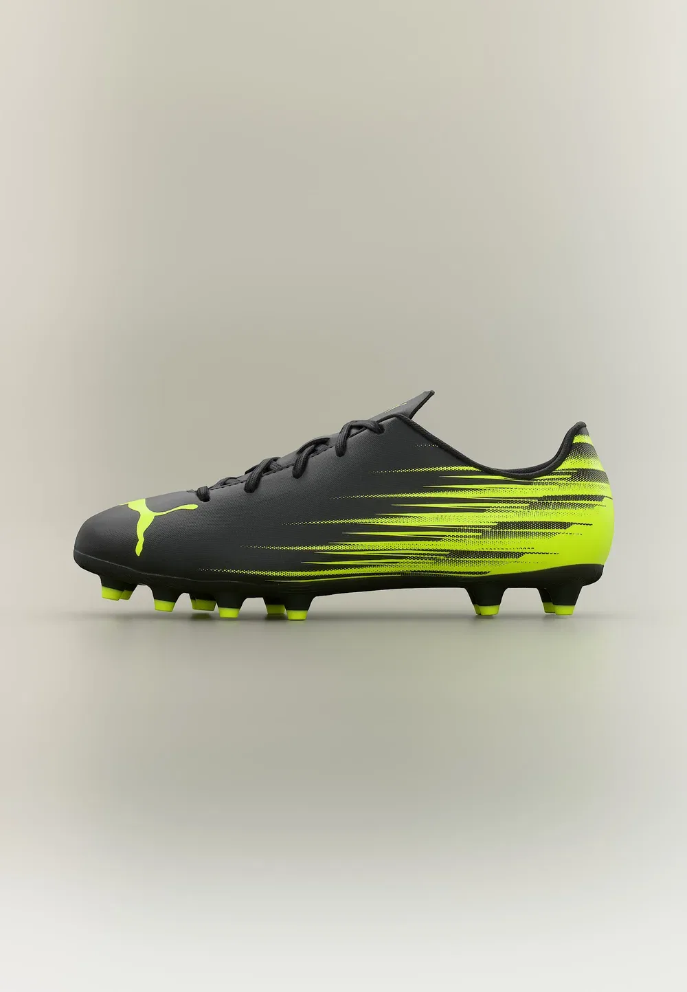 Футбольные бутсы Attacanto ii fg/ag jr унисекс для искусственной травы Puma, Black/Lime Squeeze