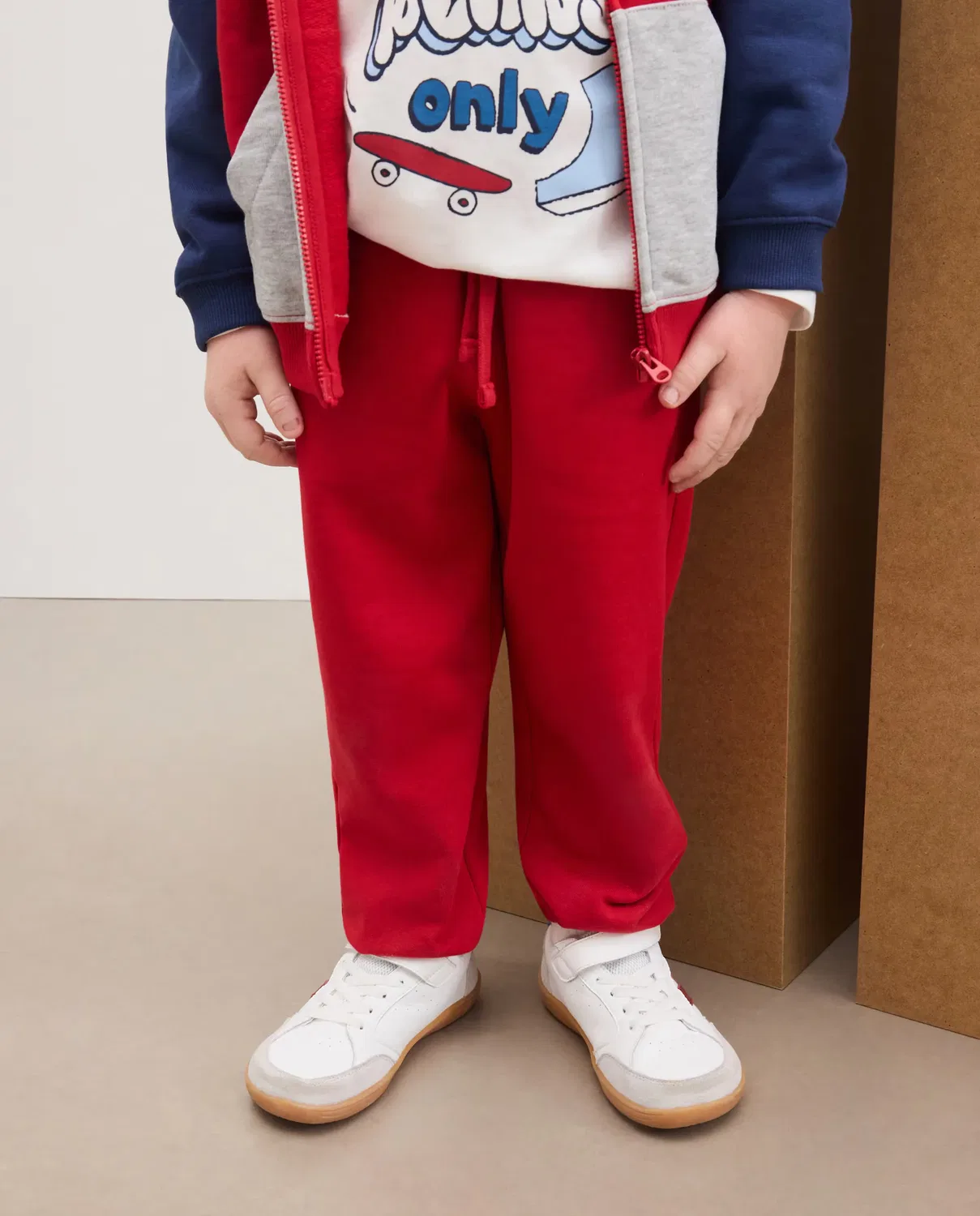 Детский комплект из худи и штанов из флиса для мальчиков Kids El Corte Inglés, Rojo — фото 4