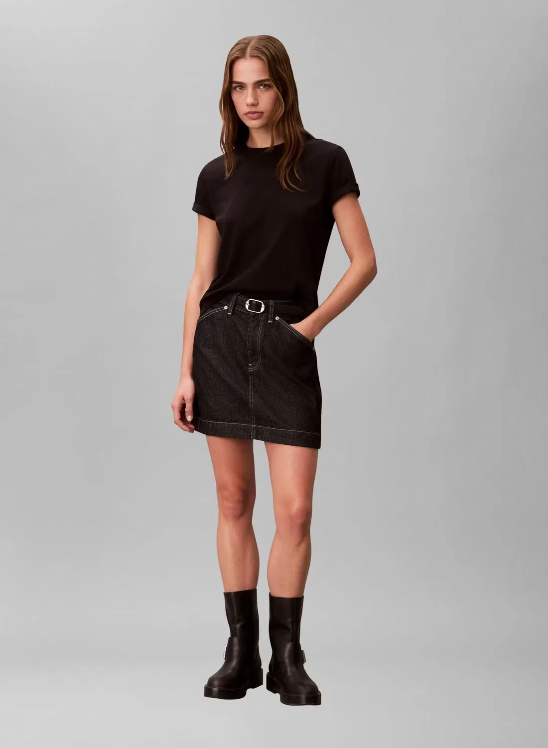 Футболка классическая с логотипом Calvin Klein, черный — фото 4