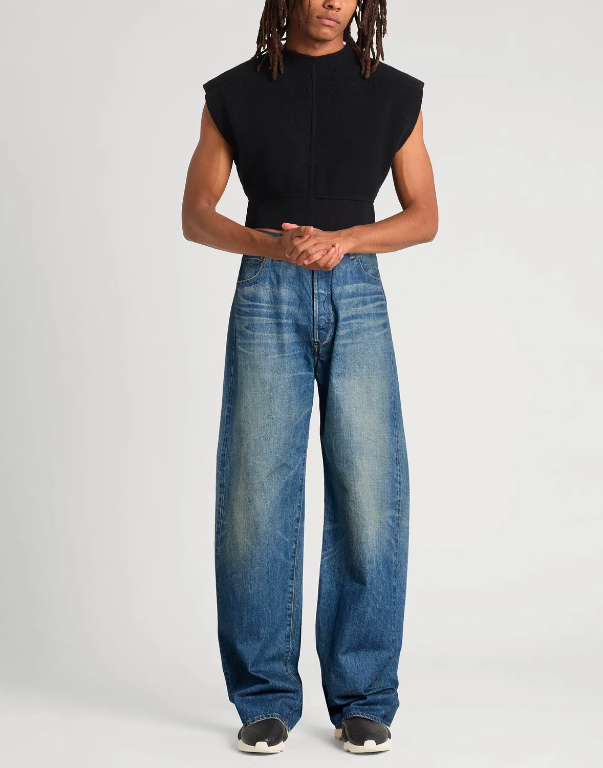 Мужские джинсы прямого кроя с эффектом потертости Levi'S, синий — фото 2