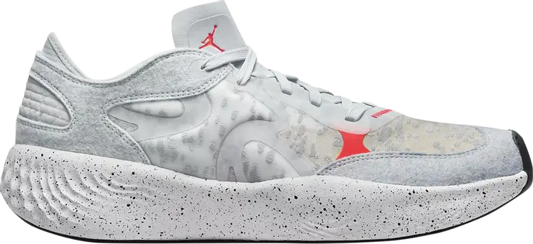 

Кроссовки Jordan Delta 3 Low Platinum Infrared, серый