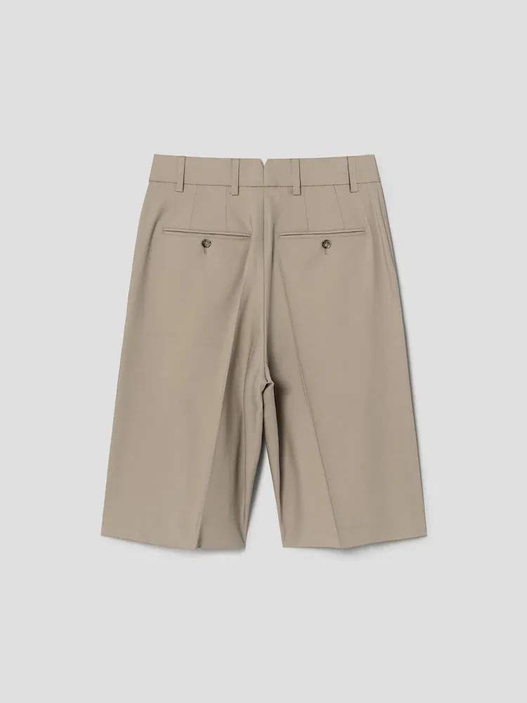 Шорты низкой посадки бермуды с защипами AMI PARIS, Beige Taupe — фото 2