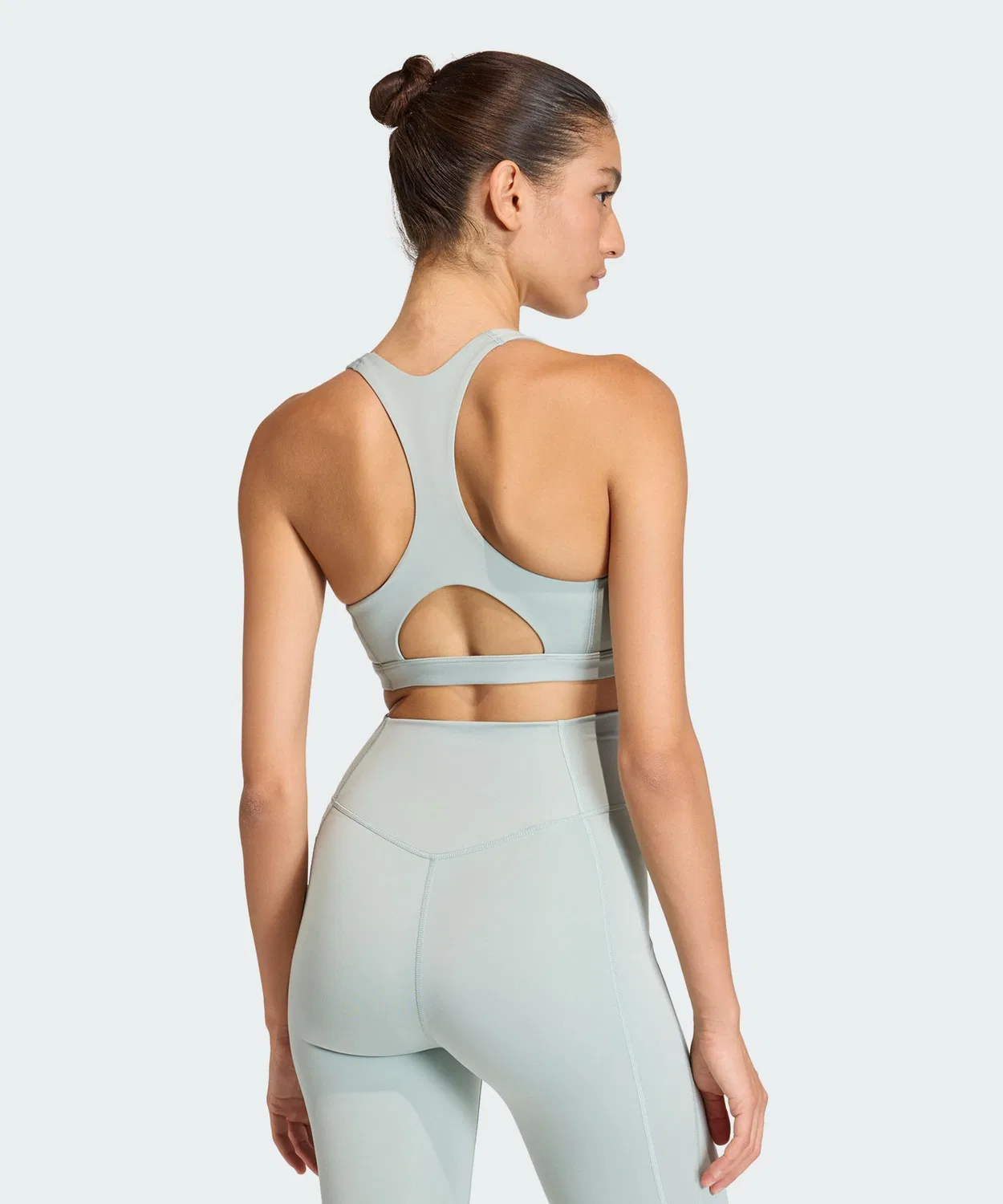 Женский спортивный бюстгальтер средней поддержки Climacool Optime Essentials Workout Medium Support Bra Adidas, Green — фото 3