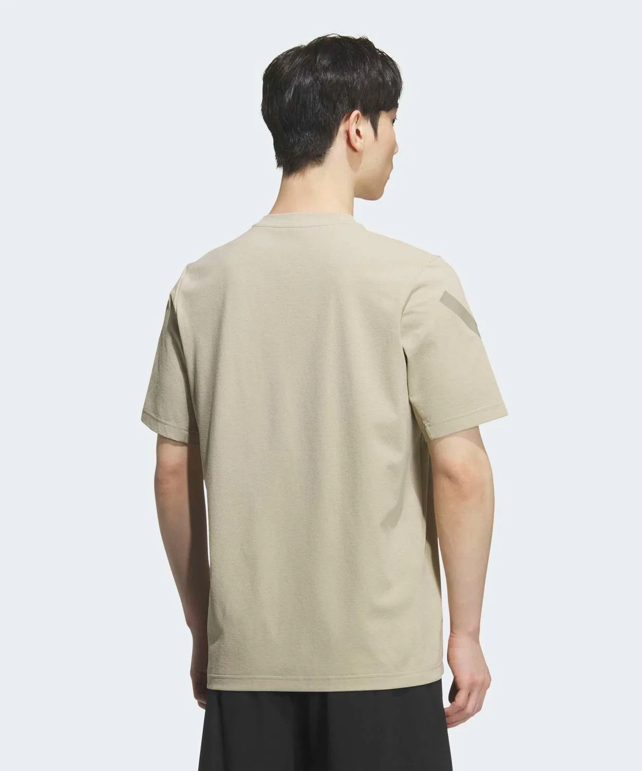 Мужская футболка с коротким рукавом из джерси Adidas Z.N.E Regular Fit Carat, Beige — фото 2