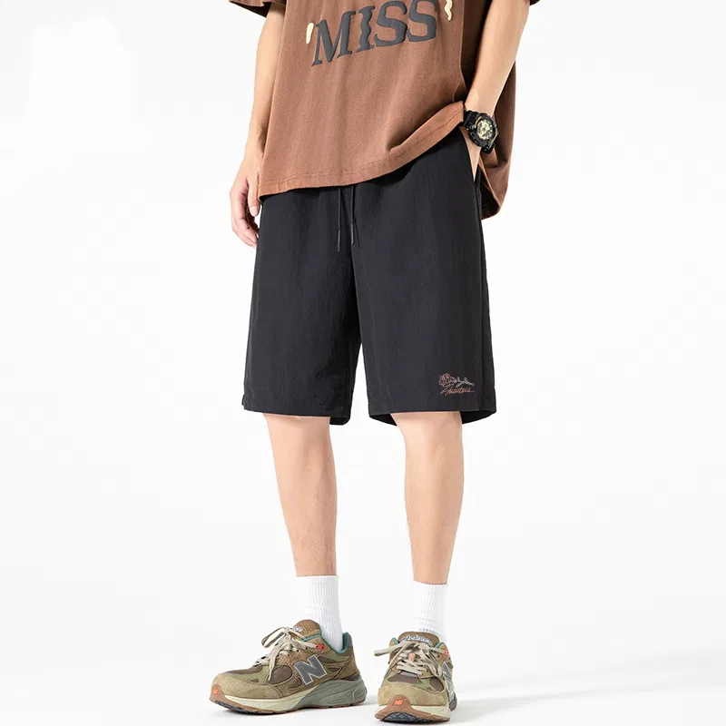 Детские шорты повседневные с принтом MINISO, Mountain Urban Techwear Army Green (English Rose Logo on The Front Left of The Pants) — фото 4