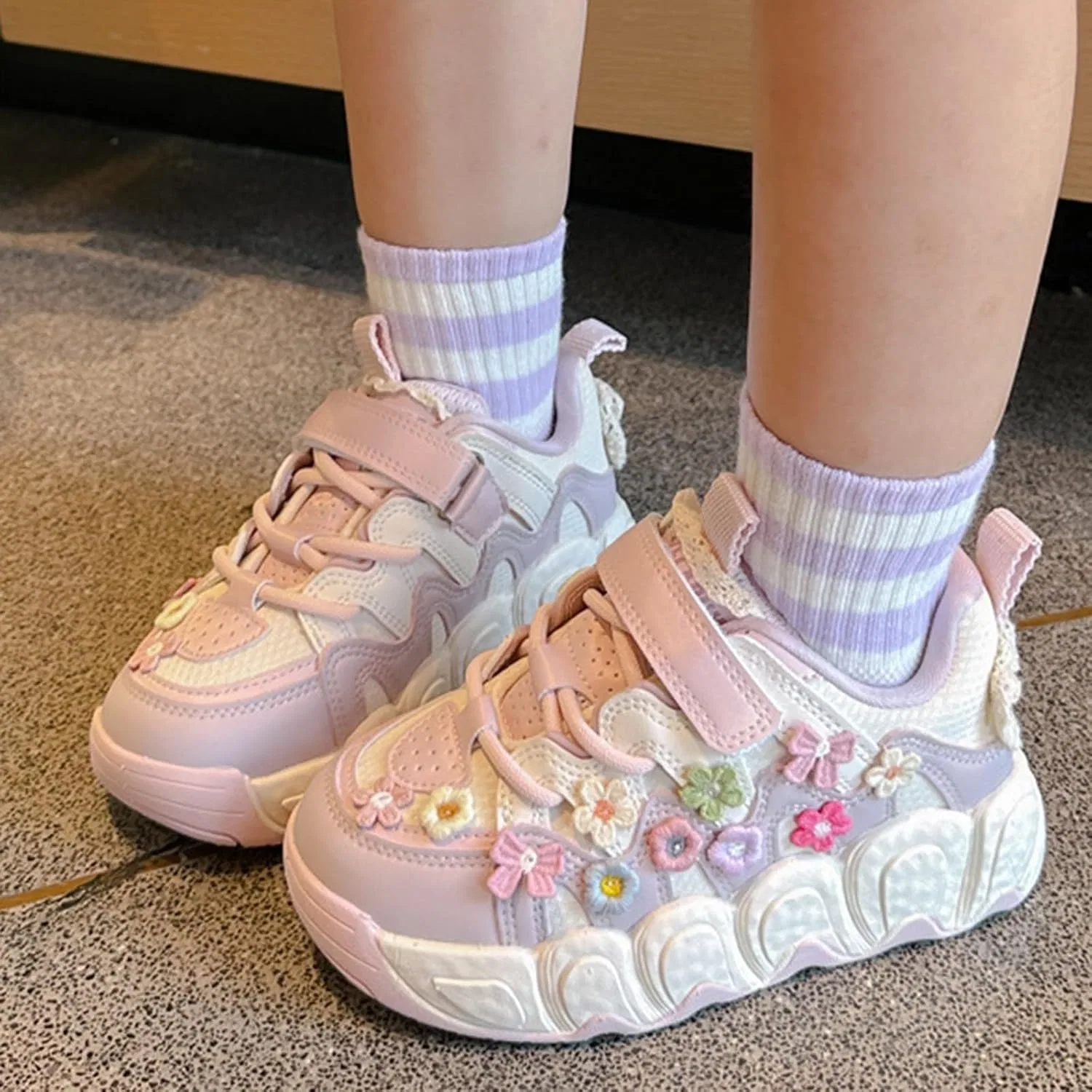 Детские кроссовки для девочек с цветочной вышивкой, Pink — фото 2