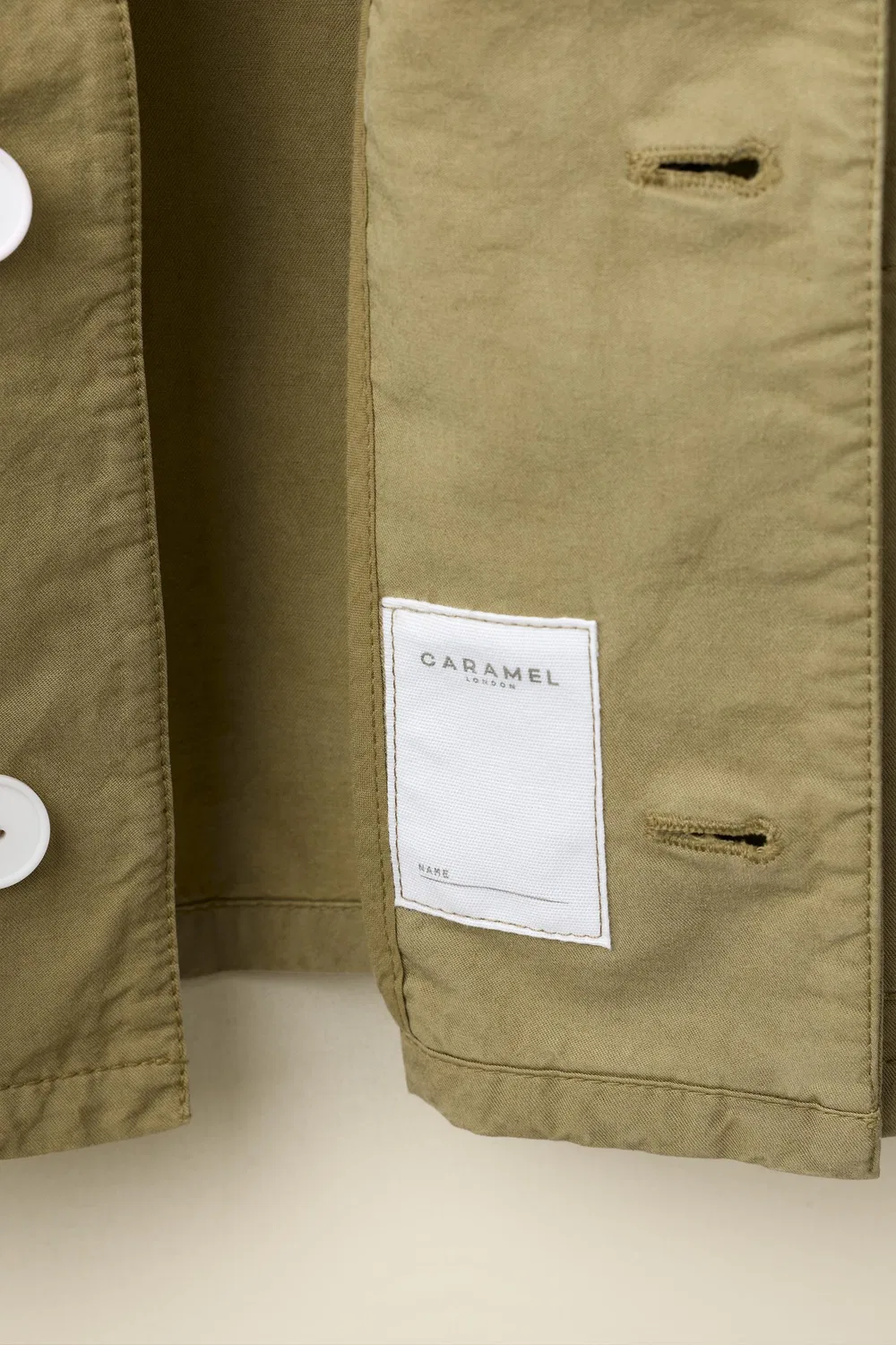 Короткий тренч, созданный в сотрудничестве Caramel London и Zara, Khaki — фото 4