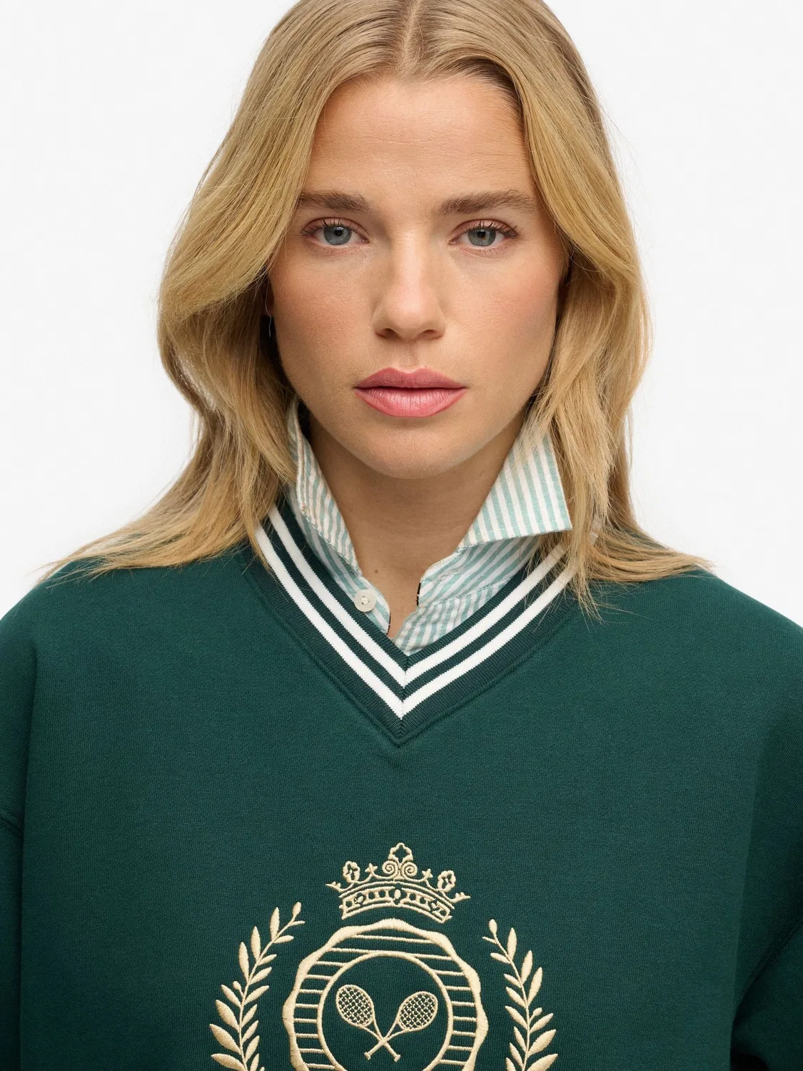 Свитшот с V-образным вырезом Country Club Loose Superdry, зеленый — фото 3