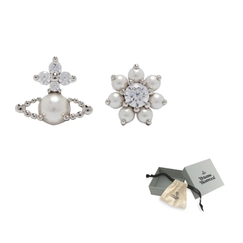 

Сережки с жемчужным цветком Vivienne Westwood