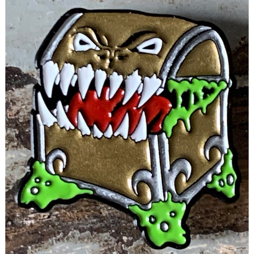 

Аксессуары Creature Curation Enamel Pin: Mimic - Classic Gold