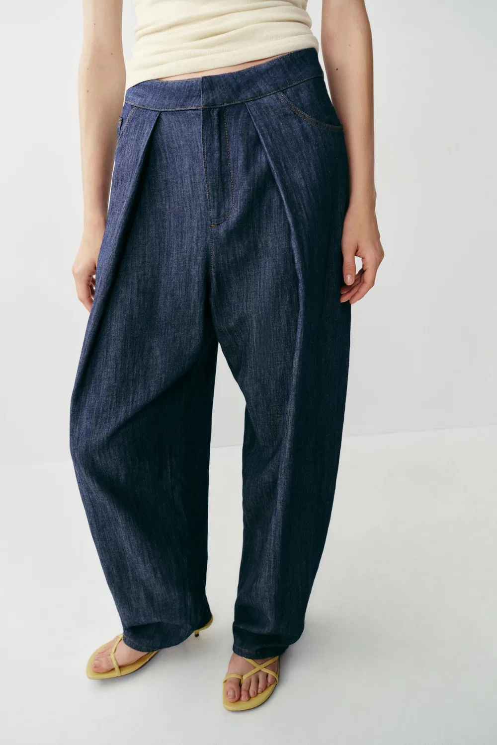Плиссированные брюки из льняной смеси ZARA, Indigo — фото 3