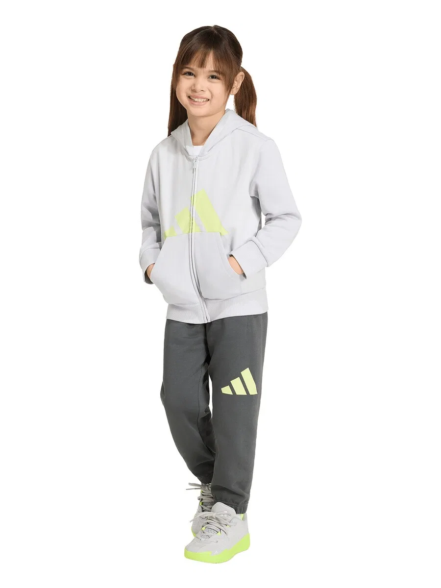 Спортивный костюм ADIDAS SPORTSWEAR 'Essentials' в графитовом и светло-сером цветах — фото 2