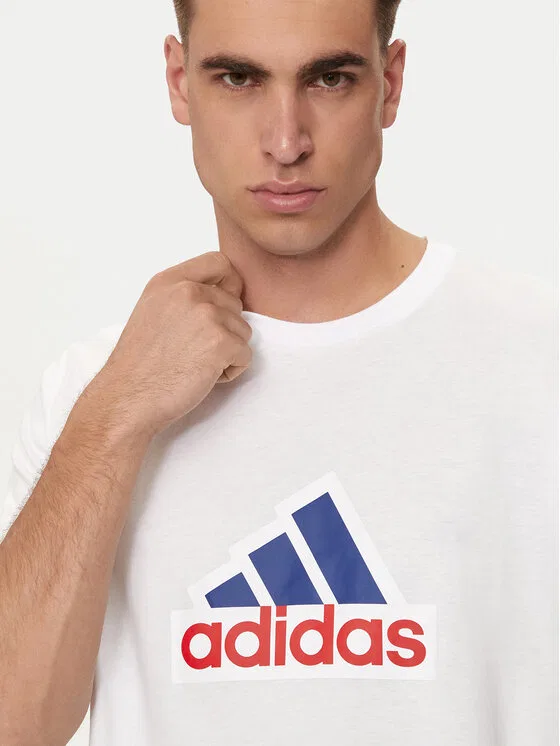 Футболка loose fit Future Icons Badge of Sport Adidas, белый — фото 4