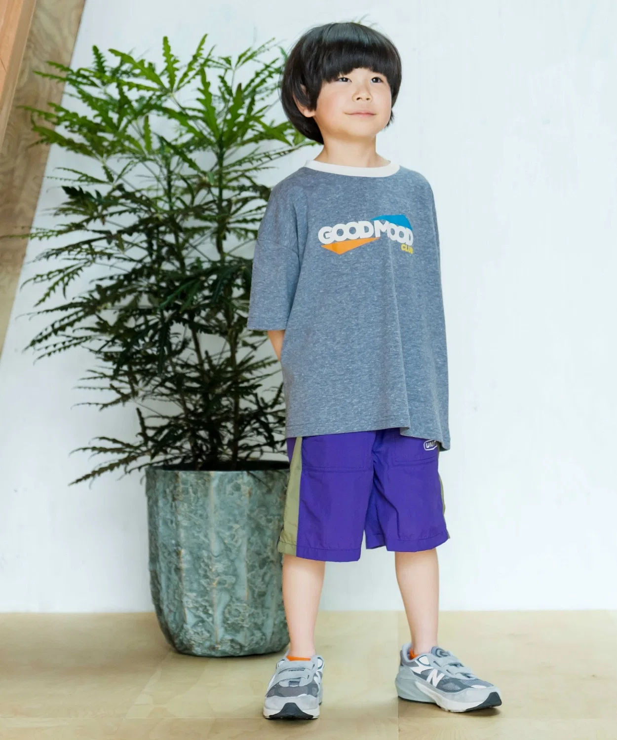 Детская футболка с принтом TCR Big Silhouette Ringer and D. petit main, Top Grey — фото 4