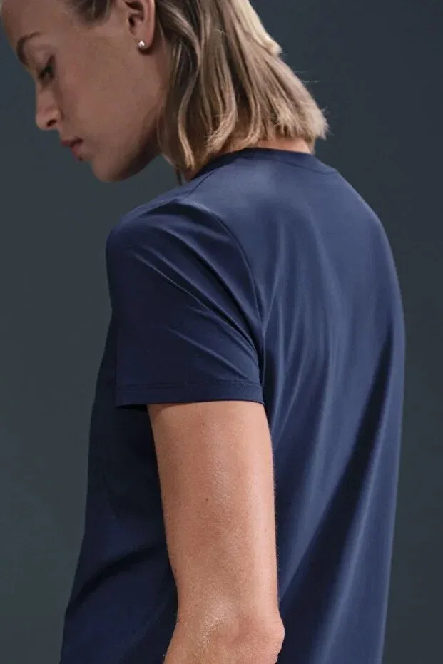 Женская футболка с принтом One Classic Training Dri-Fit Nike, Navy Blue — фото 2