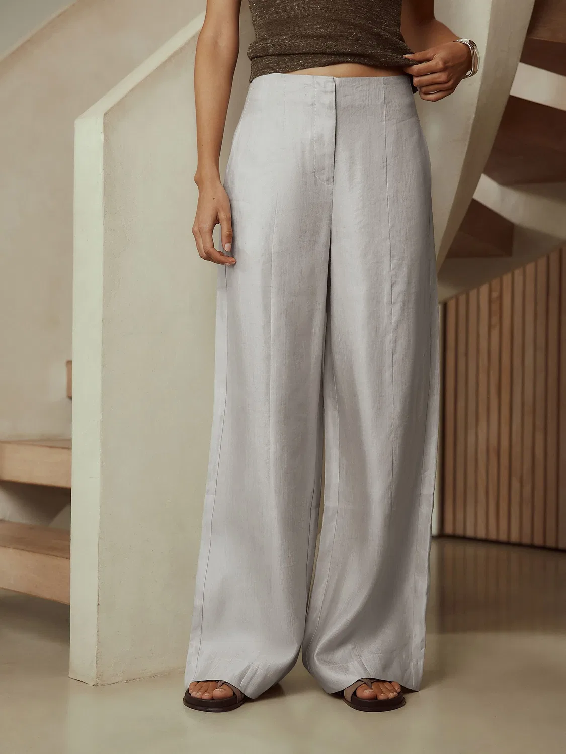 Брюки широкие Premium Linen Blend Glossy Wide Leg Next, Glossy Grey — фото 2