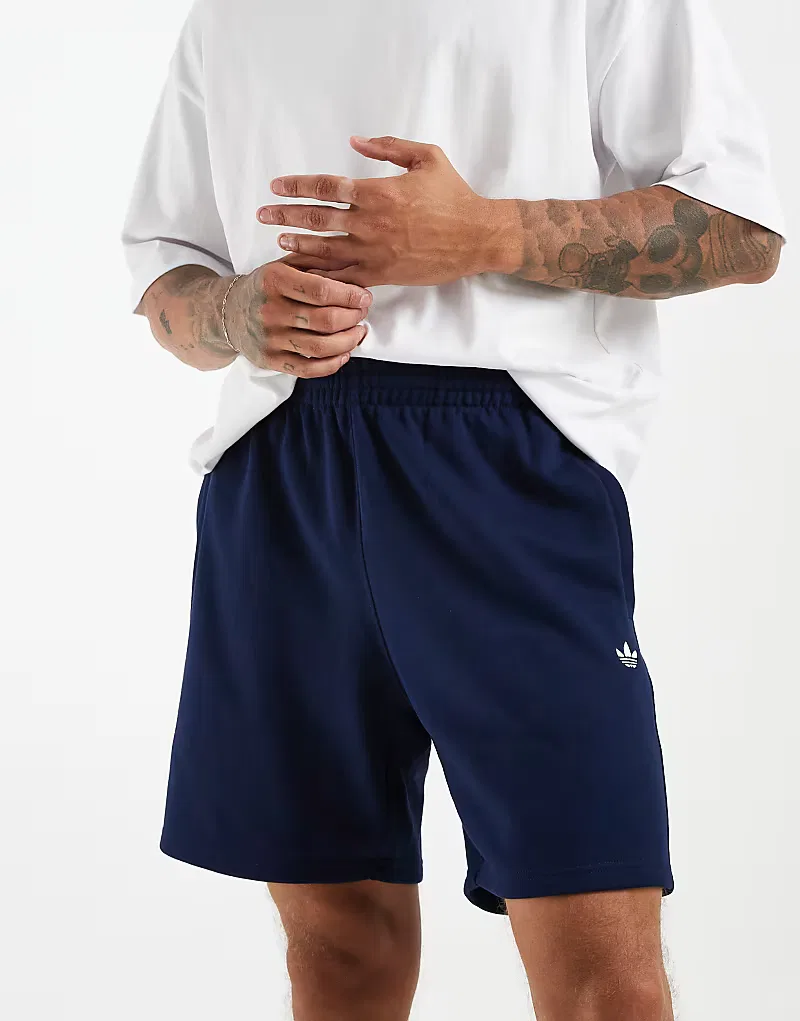 Флисовые шорты Adidas Originals Trefoil essentials ночной индиго — фото 3