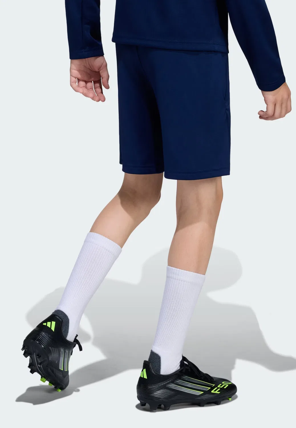 Спортивные шорты Adidas Performance Regular Workout Pants Entrada 26 темно-синего цвета — фото 3