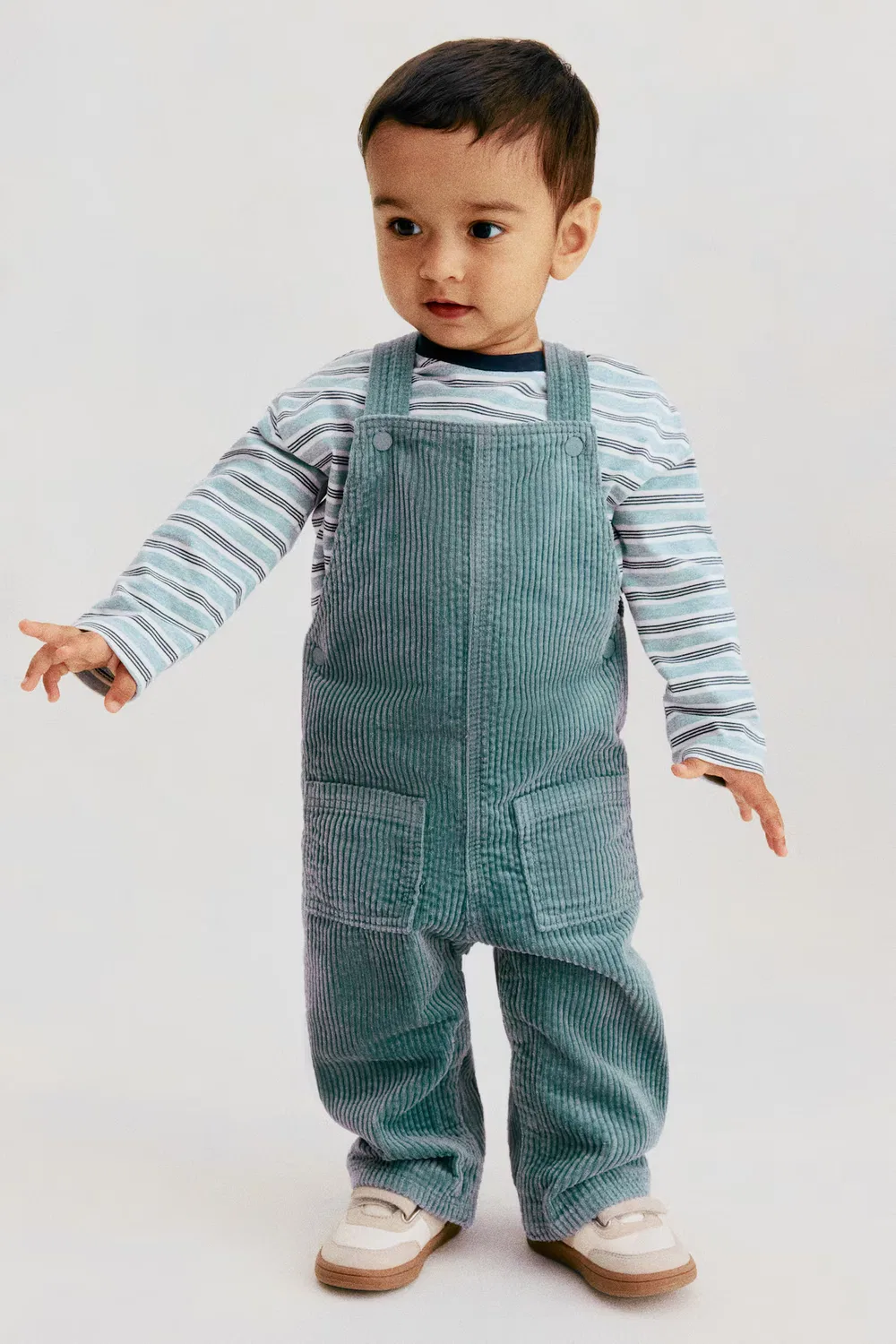 Вельветовые комбинезоны H&M, Matttürkis