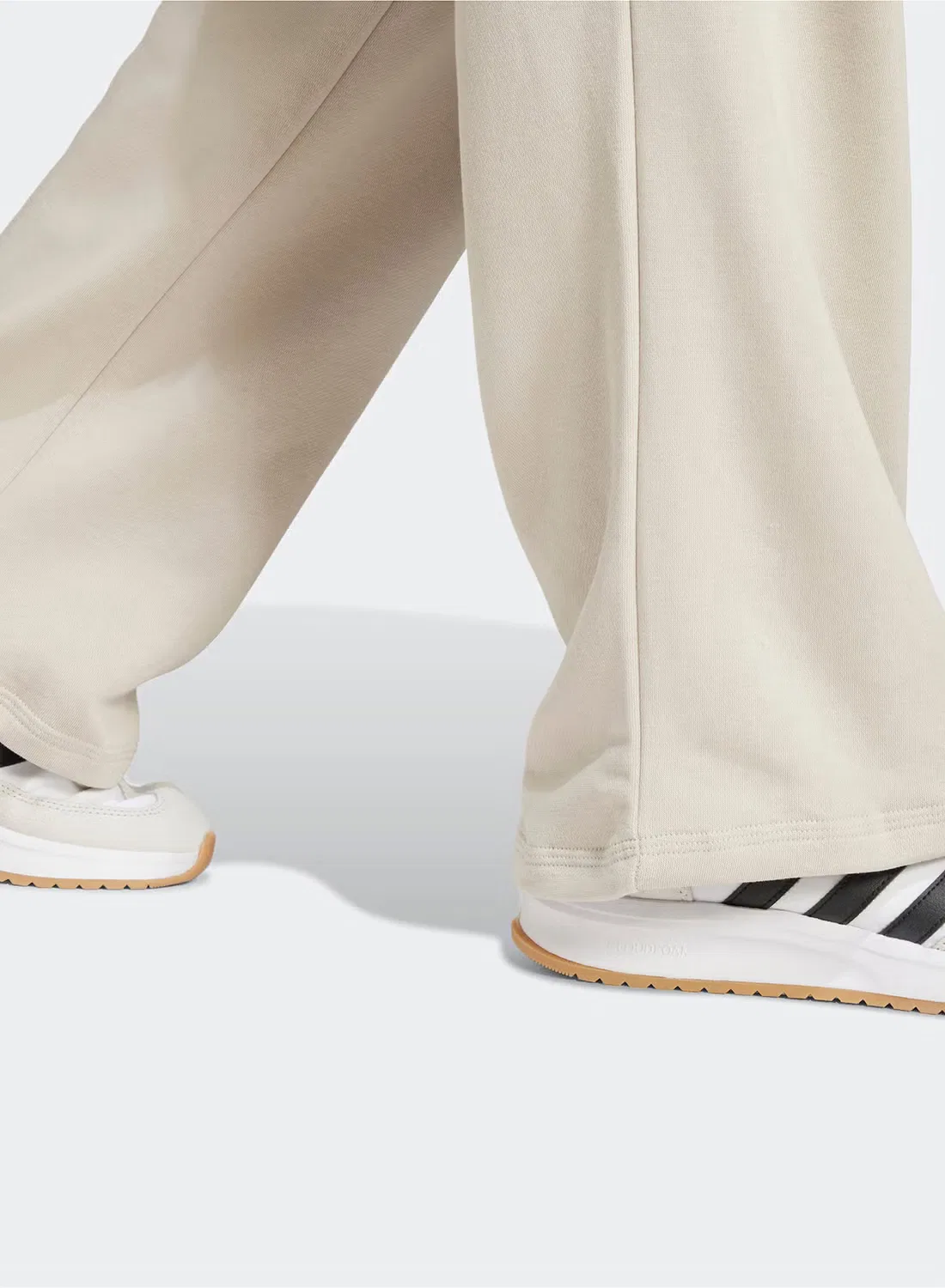 Джоггеры с открытым низом Small Logo Feel Cozy Adidas, белый — фото 3