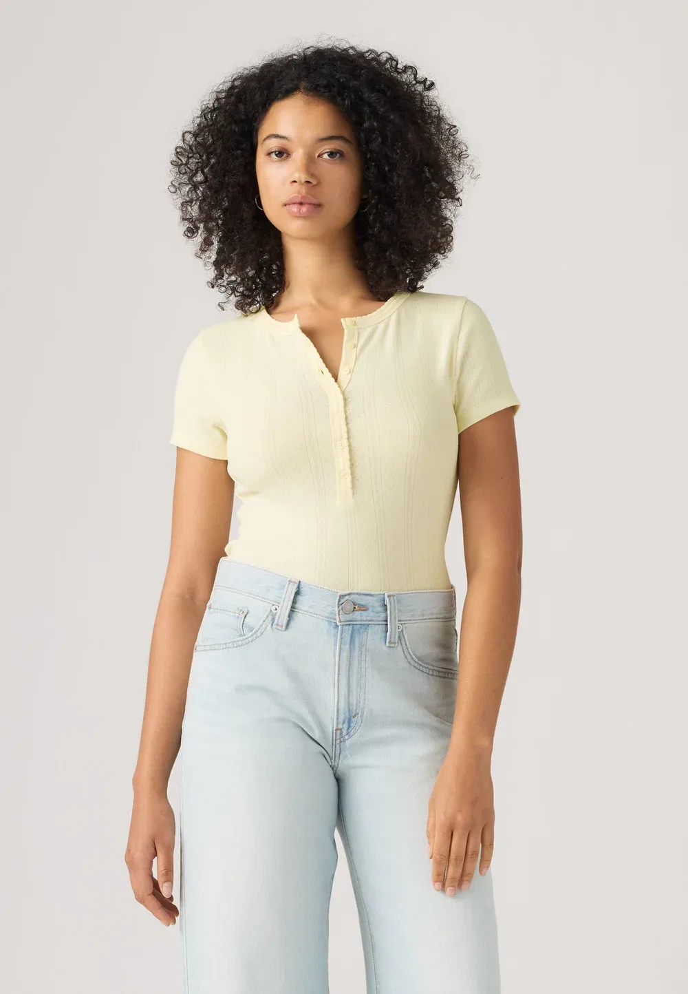 Футболка из тонкой ткани с ажурным узором - базовая футболка Levi'S, Pear Sorbet — фото 2