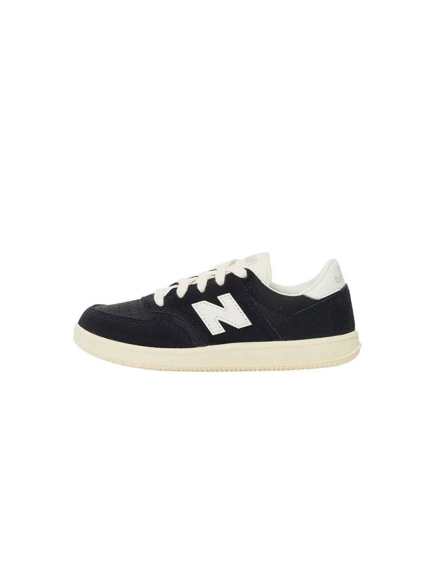 Кроссовки New Balance черного цвета