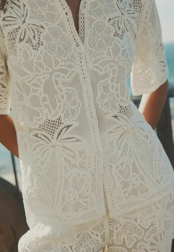 Блуза хлопковая Regular fit - Crochet short sleeve shirt - Button-down blouse Next, Ecru, экрю — фото 4